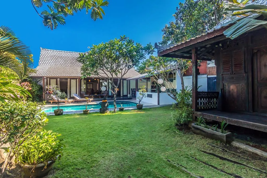 Villa Clochette Bali Seminyak  Seminyak (Bali)